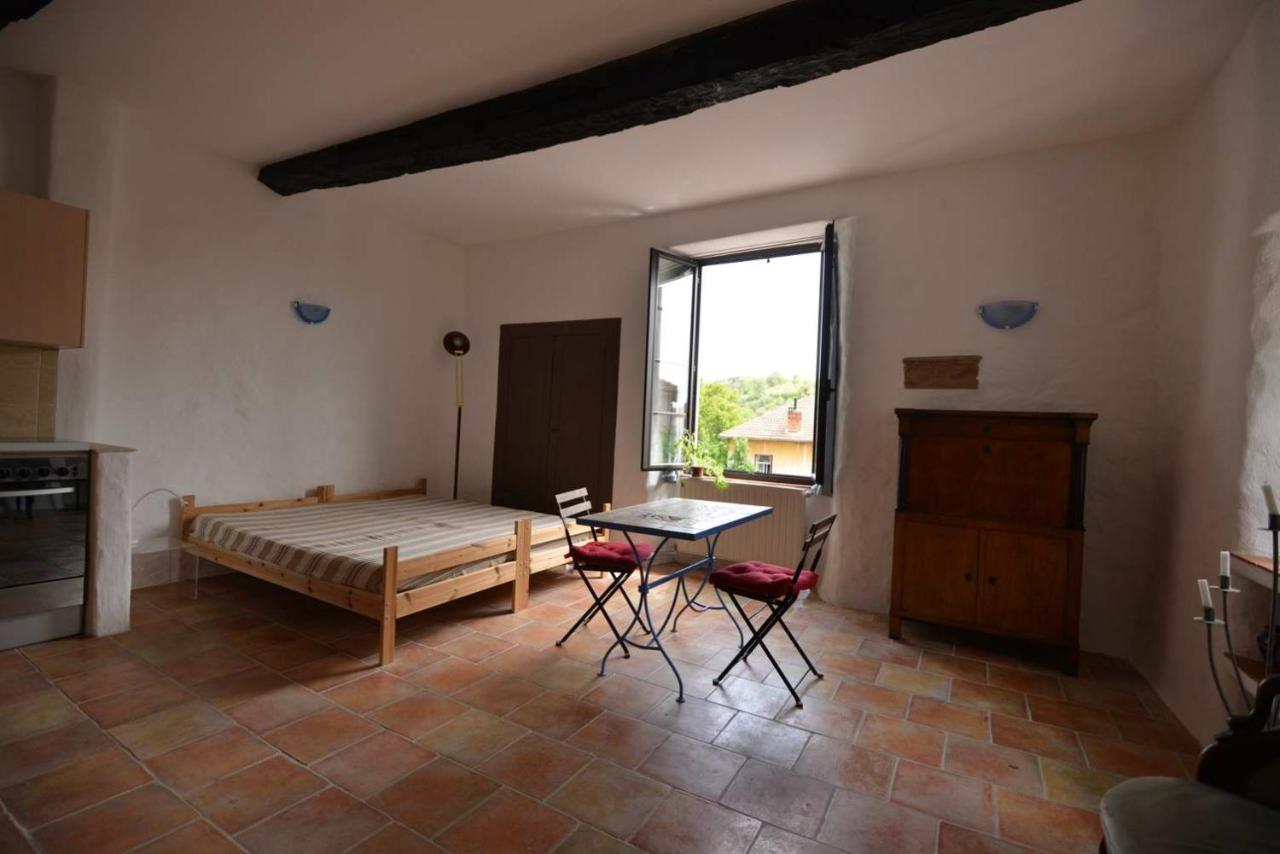 Studio De La Cheminee Et Studio De La Place Διαμέρισμα Sigonce Εξωτερικό φωτογραφία